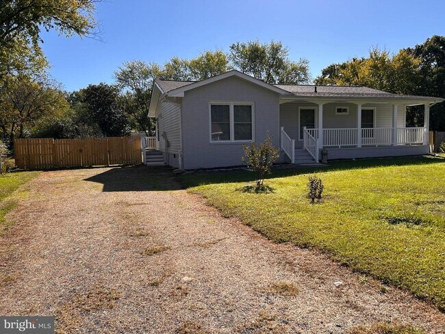 Building Photo - 3108 Waverly Dr