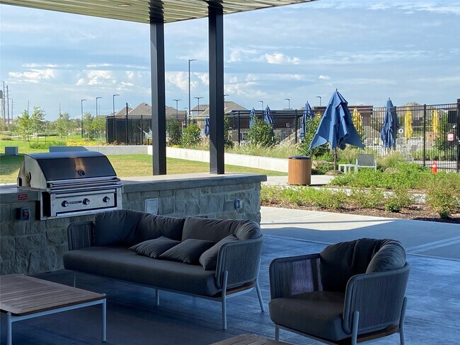 Building Photo - 1208 Garden Jade Dr