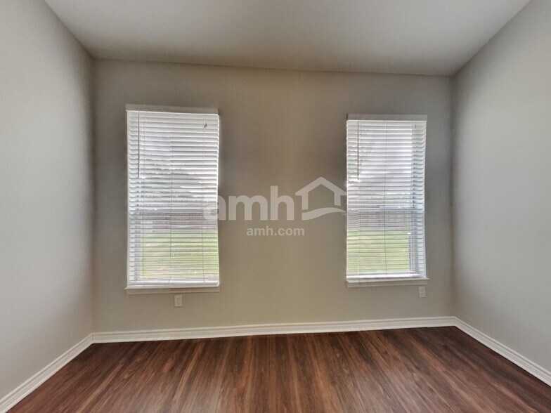 Building Photo - 6733 River Ridge Ln