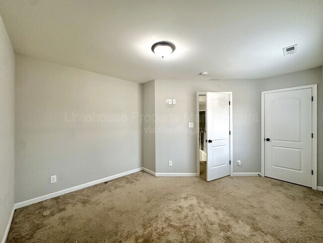 Building Photo - 3121 Deans Ct