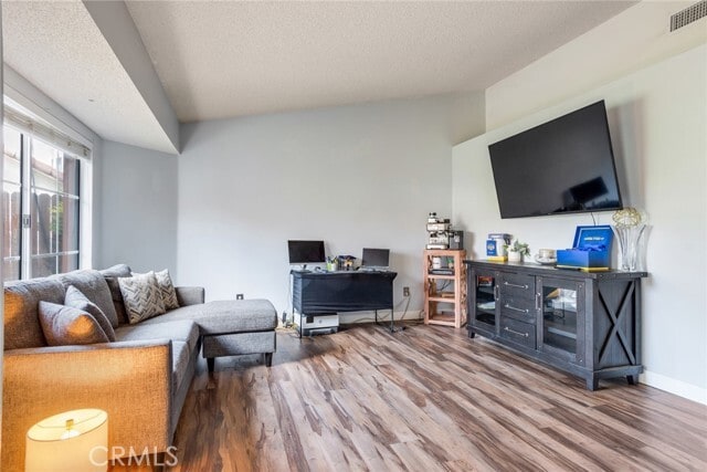 Building Photo - 972 Camphor Ct