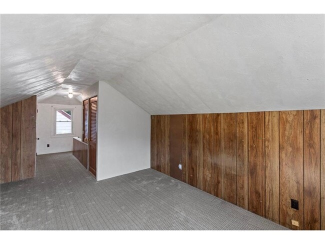 Building Photo - 2500 N Thomas Ave