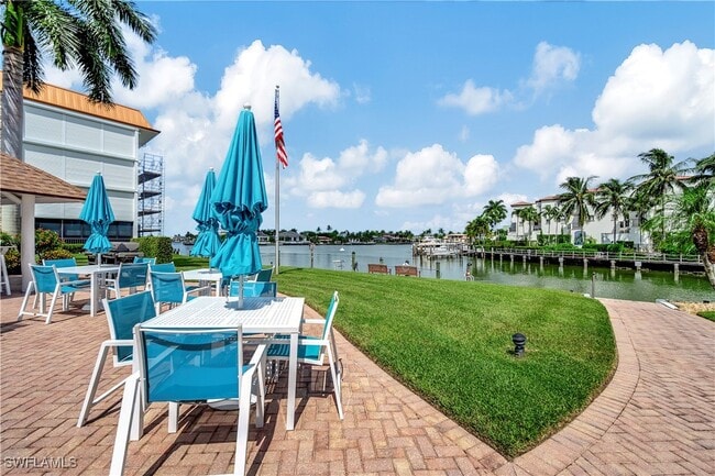 Building Photo - 2900 Gulf Shore Blvd N