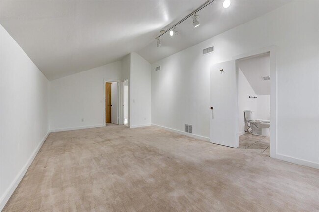 Building Photo - 6413 Centennial Ct