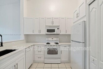 Building Photo - 1663 SE 29th St