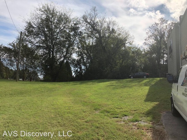 Building Photo - 2618 Carr St