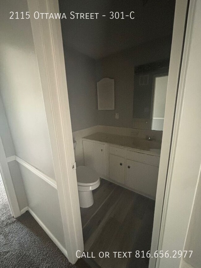 Building Photo - 2115 Ottawa St