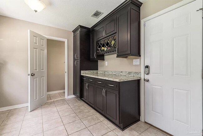 Building Photo - 6464 Lake Charlene Ct