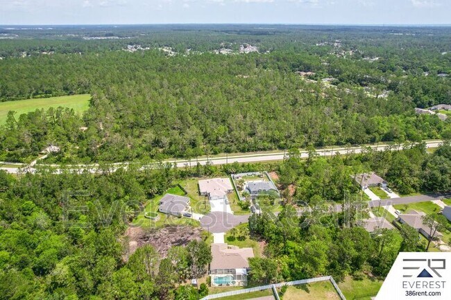 Building Photo - 13 Sleigh Bell Pl