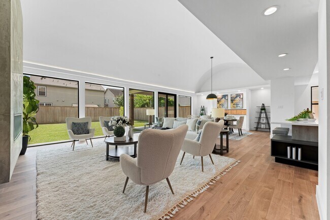 Building Photo - 6711 Housman