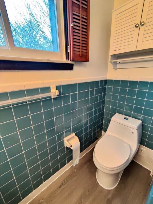 Building Photo - 809 Murray Hill Rd