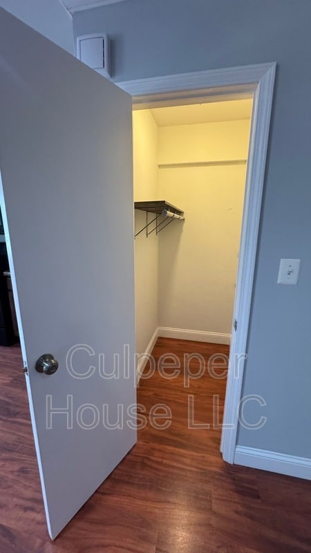 Building Photo - 2854 W Sylvania Ave