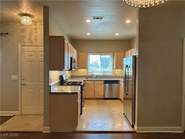Building Photo - 5250 S Rainbow Blvd