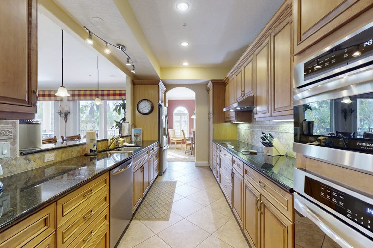 Building Photo - 7310 Gulf Dr