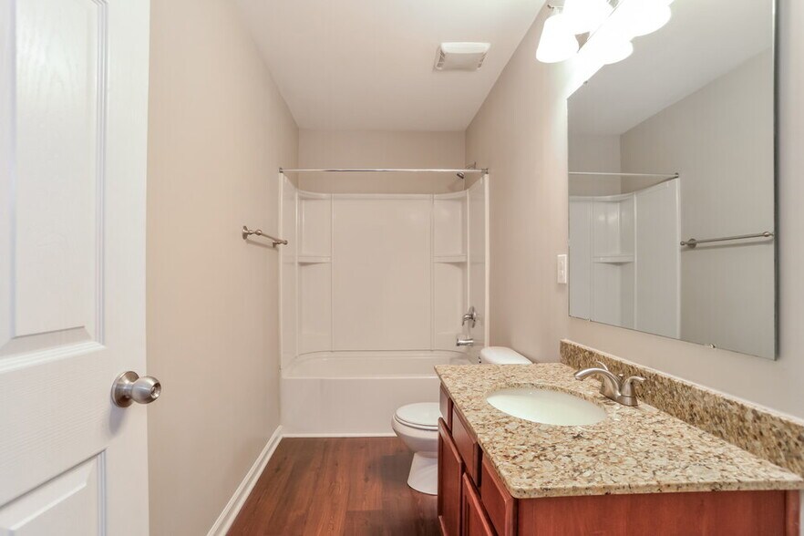 Building Photo - 1040 Joselynn Drive