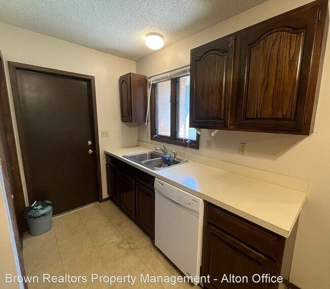 Building Photo - 2 br, 1 bath House - 1903 Muny Vista Ct., ...