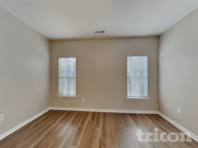 Building Photo - 633 Prickly Pear Dr