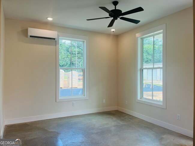 Building Photo - 101 Gardenia Ln