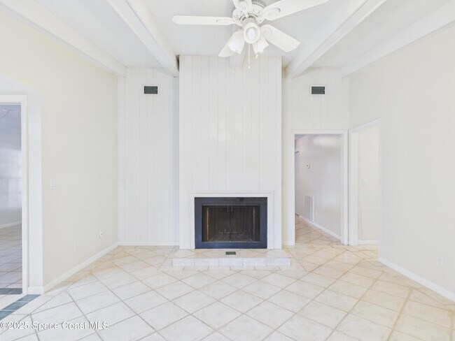 Building Photo - 2265 44th Ave