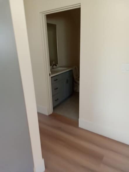 Building Photo - 1164 E Adams Blvd