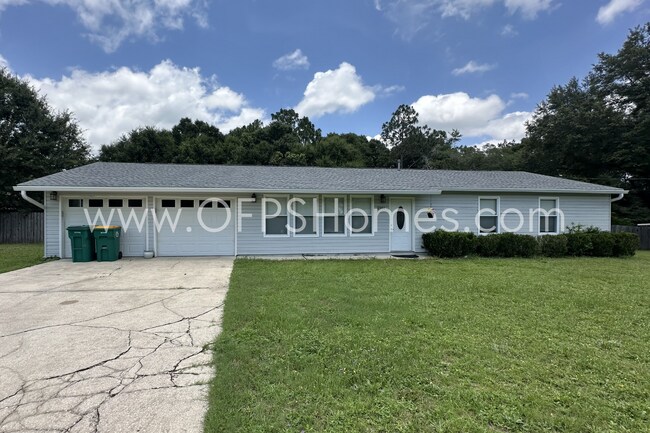Building Photo - AVAILABLE NOW!