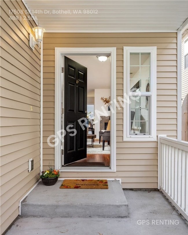 Building Photo - 17508 14th Dr SE