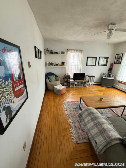 Building Photo - 585 Somerville Ave