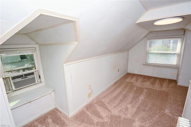 Building Photo - 5905 Hampton Blvd