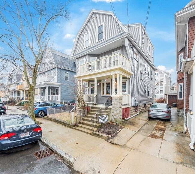 Building Photo - 81 Bristol Rd