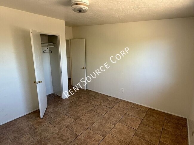 Building Photo - 25498 Dayton Ave