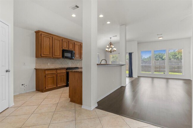 Building Photo - 11047 Pierce Valley Dr