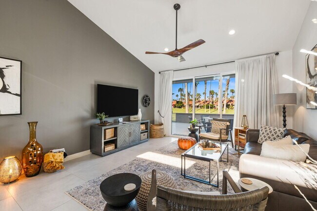 Building Photo - 76658 Daffodil Dr