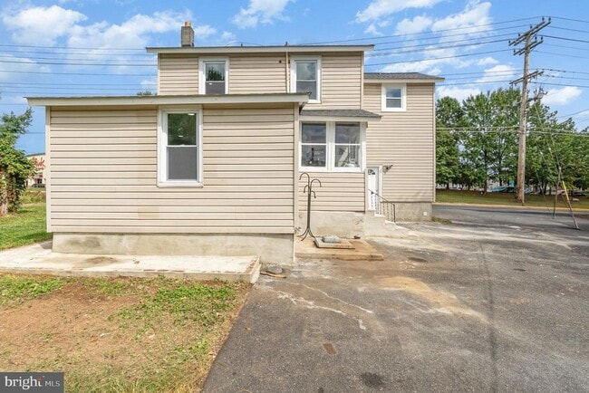 Building Photo - 1320 Conowingo Rd