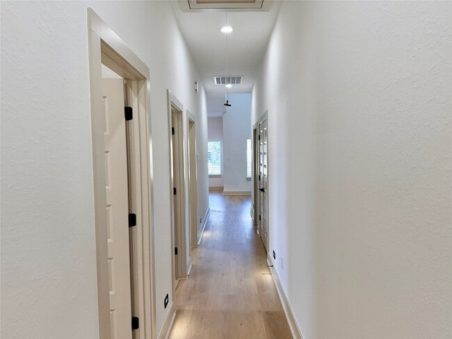 Building Photo - 4214 Clover St