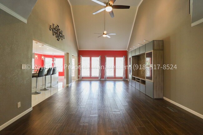 Building Photo - Incredible 4 Bedroom 4 Bath Home in Owasso!!!
