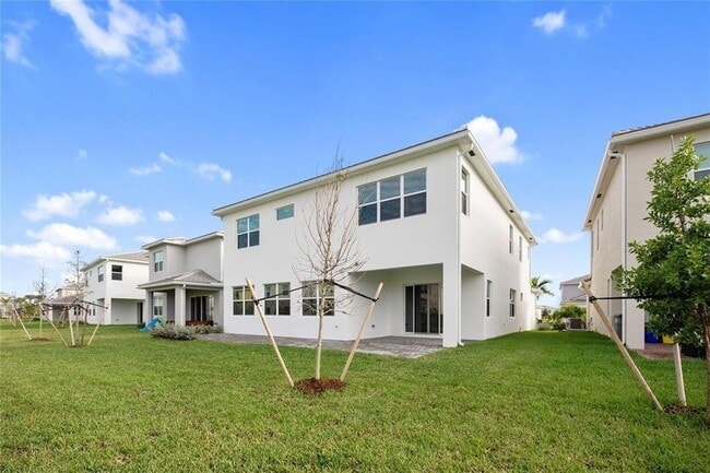 Building Photo - 14941 RedCove Pl
