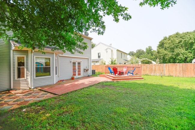Building Photo - Modern Comfort in a Peaceful Setting – 4BR...