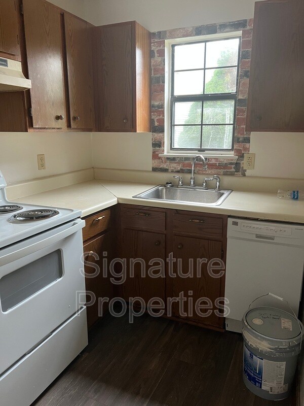 Building Photo - 83 Tinkerview Dr