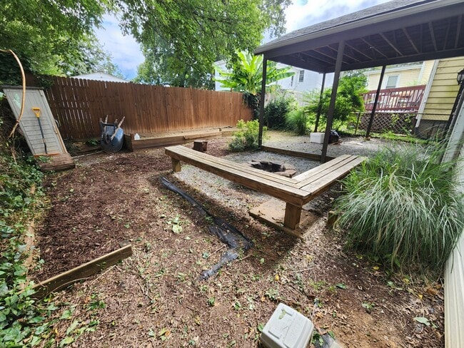 Building Photo - 1110 11th St