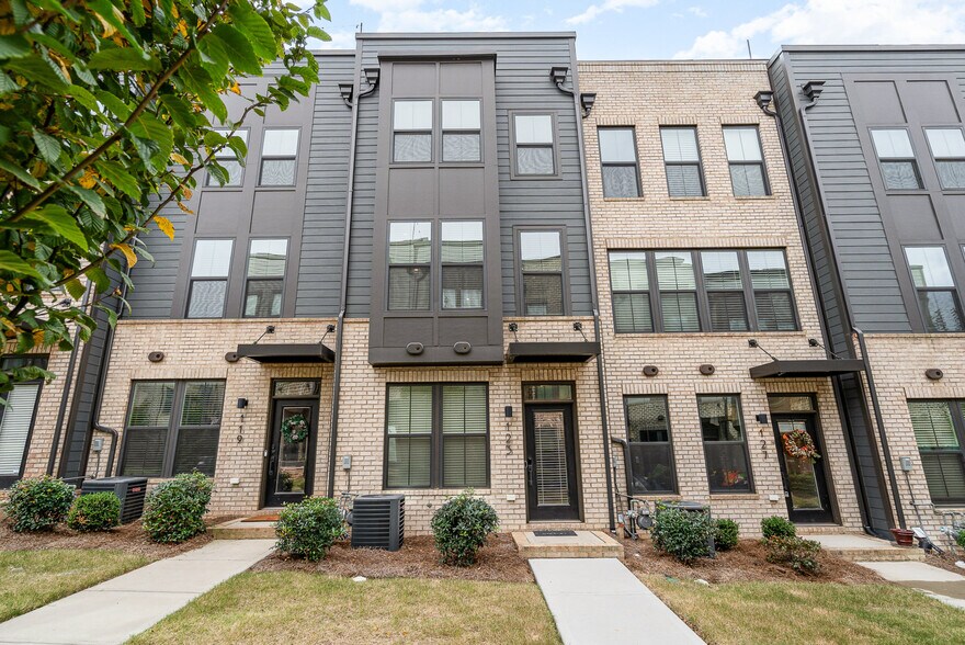 Building Photo - 123 Music Hall Way