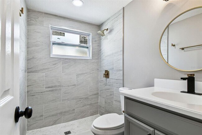 Building Photo - 3800 Darlington Rd