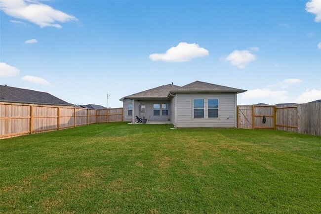 Building Photo - 8102 Coral Dr