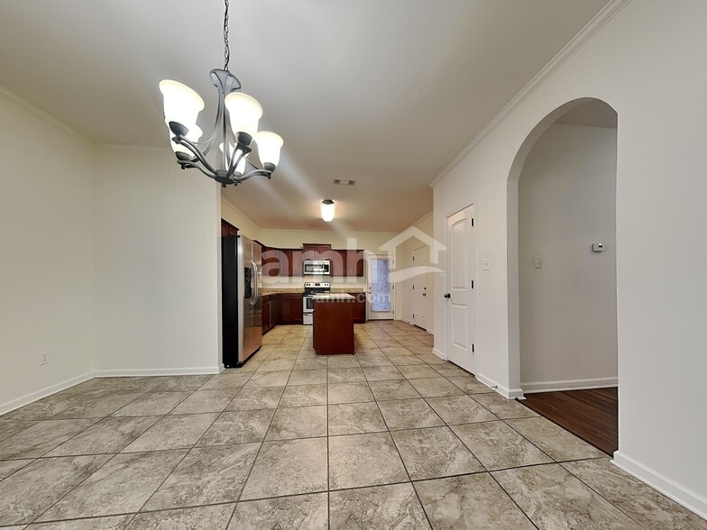 Building Photo - 6795 Jessie Hoyt Dr