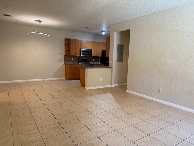 Building Photo - 3553 Forest Hill Blvd