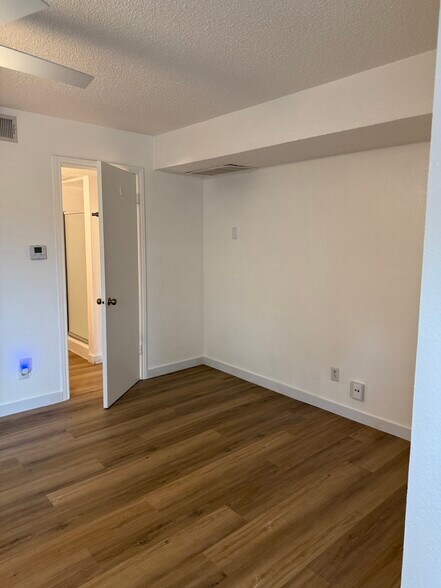 Living Room - 2301 Basil Dr