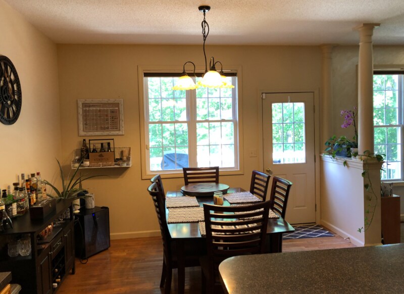 Building Photo - 18 Cobblestone Ct