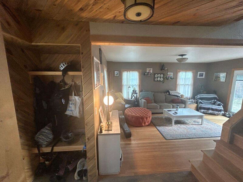 Building Photo - 1612 Mt Evans Dr