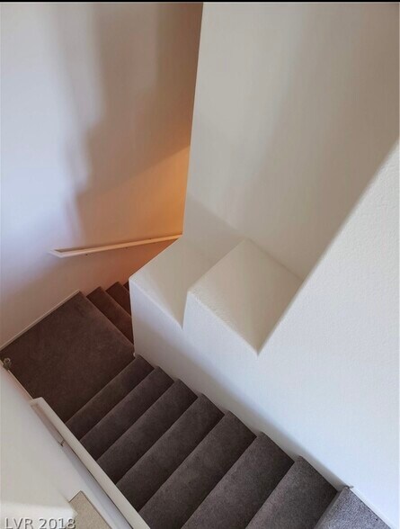 Building Photo - 3504 Glorious Iris Pl