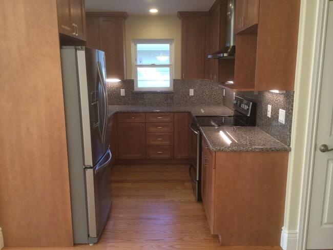 Building Photo - 2 Bed 2 Bath House Downtown Palo Alto in Crescent Park.