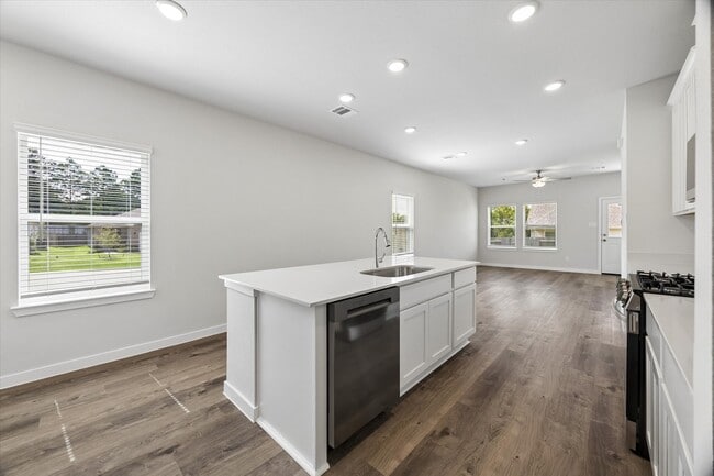 Building Photo - 11605 Whirlaway Dr